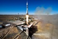 カザフスタンのバイコヌール宇宙基地から国際宇宙ステーション（ISS）へ向けて打ち上げられたロシアの宇宙船「ソユーズ」（2018年10月11日撮影）。(c)AFP