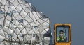 ドイツ・ミュンヘンの空港に中国・上海から到着した800万枚のマスクの一部（2020年4月7日撮影、資料写真）。(c)Christof STACHE / AFP