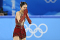 北京冬季五輪フィギュアスケート団体戦、女子フリースケーティングの演技を終え、涙を流す中国の朱易（2022年2月7日撮影）。(c)WANG Zhao / AFP