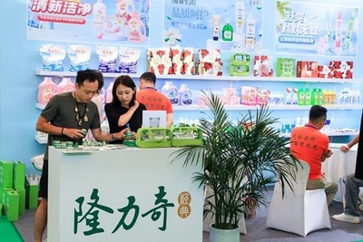 中国の2025年化粧品市場規模 25兆円突破