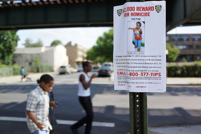 米NY、ベビーカーの男児が撃たれて死亡 目撃者に報奨金