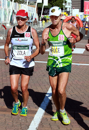 ウルトラ長距離90キロマラソン、83歳も走る 南ア