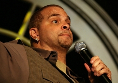 ウィキペディアで亡くなってしまったコメディアン - 米国