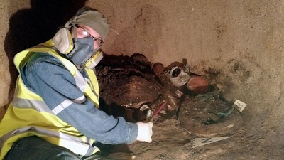 1100年前の地下共同墓地、探鉱作業中に発見 ボリビア