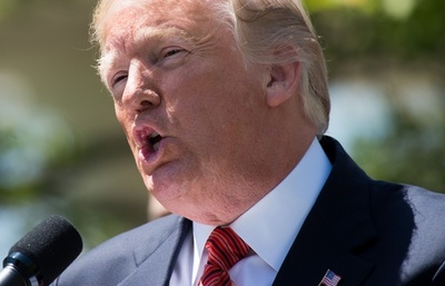 「トランプ氏自らの指示で健康診断書を書かされた」 元主治医