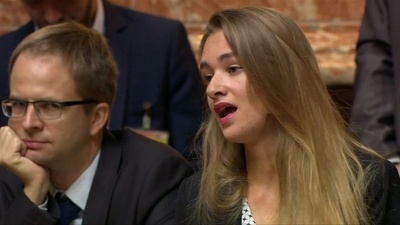 会期末にサプライズ、議員ら感激 スイス下院