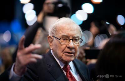 投資家バフェット氏、バークシャーCEOを年内退任