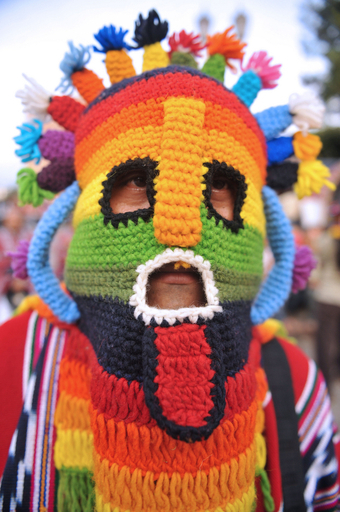 起源はインカ帝国、鮮やかな衣装で祝うコロンビアの冬至祭