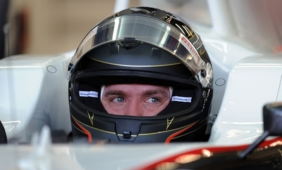 クビサ代役にハイドフェルド、F1ロータス・ルノー