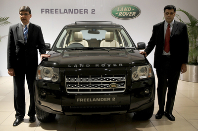 タタ、インド国内で高級車「フリーランダー2」発売
