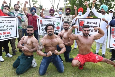 ジムの再開認めて! トレーナーらがボディービルで抗議 インド