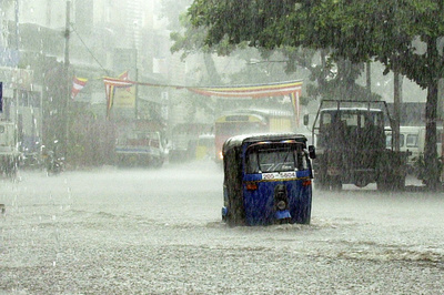 スリランカの地滑り、行方不明者は300人の可能性