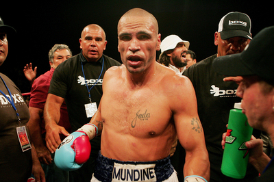 ＜ボクシング＞ムンディン ソリマンをKOで降しWBAスーパーミドル級のタイトルを獲得 - オーストラリア