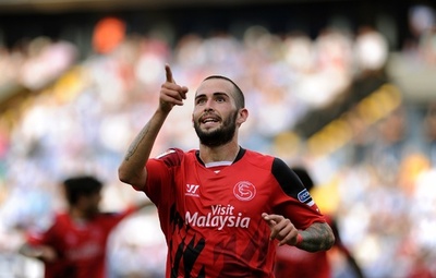 3冠王者バルサ、セビージャからビダル獲得