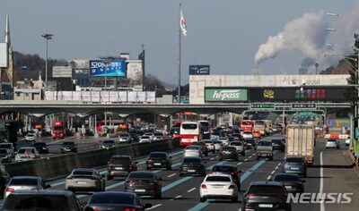 韓国・自動車累積登録台数2576万台…国民の2人に1人の割合