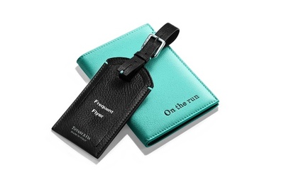 「ティファニー」スモールレザーグッズに刻印サービス開始