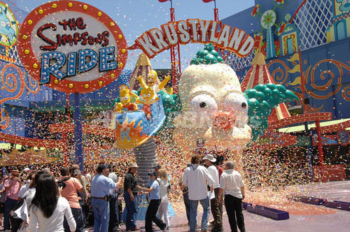 ユニバーサル スタジオに ザ シンプソンズ のアトラクション登場 写真17枚 ファッション ニュースならmode Press Powered By Afpbb News