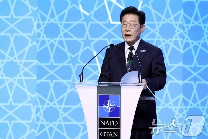 7日、トルコ・アンカラで開かれた北大西洋条約機構（NATO）防衛産業フォーラムで発言するイ・ジェミョン（李在明）大統領(c)news1