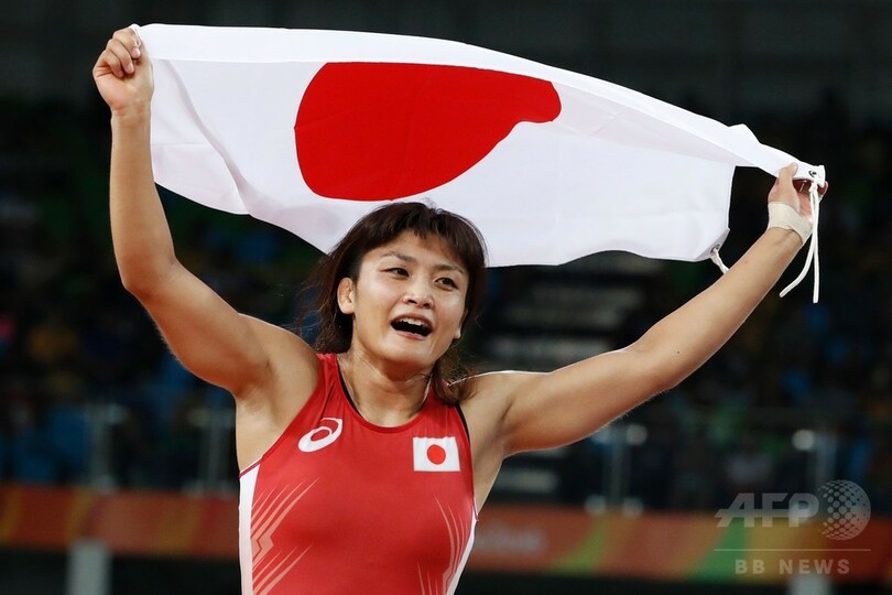 伊調が大逆転で五輪4連覇の快挙！レスリング女子58キロ級で金メダル