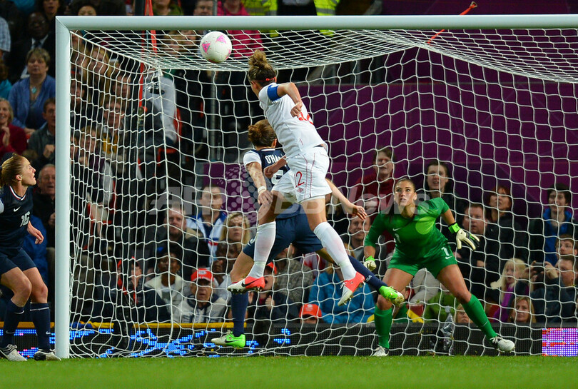 米国がカナダとの激戦制し決勝進出、女子サッカー