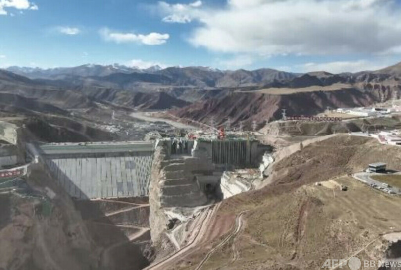 中国の黄河流域で建設中の最高海抜で最大設備容量の水力発電所が貯水開始