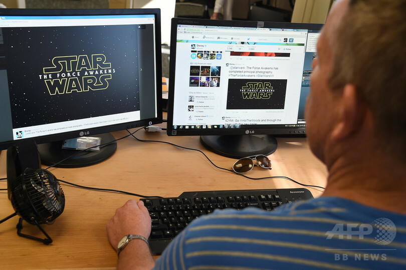 『スター・ウォーズ7』初映像にファン熱狂、新ライトセーバーに賛否も
