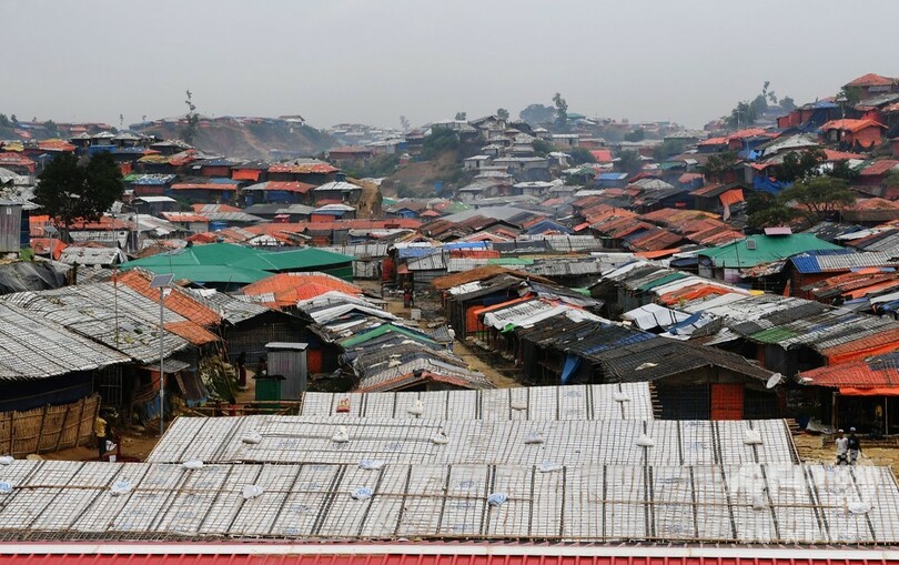ロヒンギャ弾圧から1年、変化しつつある難民キャンプでの生活