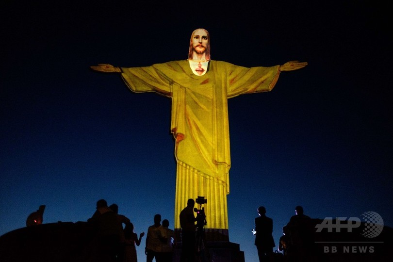 リオのキリスト像 クリスマスのライトアップ ブラジル 写真14枚 国際ニュース Afpbb News