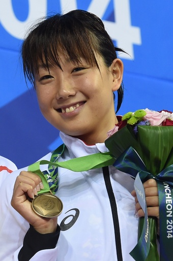 五十嵐が女子400m自由形で銅メダル、アジア大会 写真5枚 国際ニュース