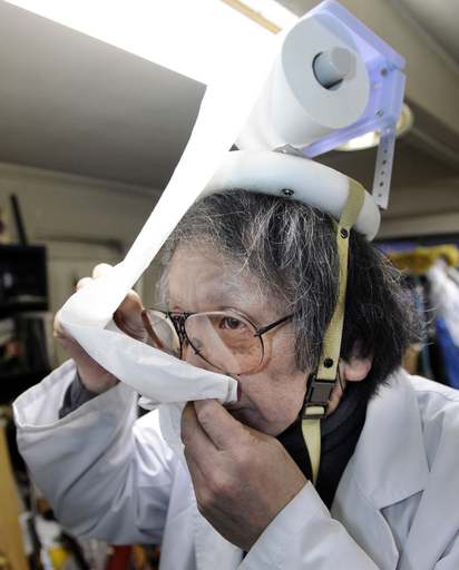 日本珍道具学会会長、発明家の川上さん 写真5枚 国際ニュース：AFPBB News