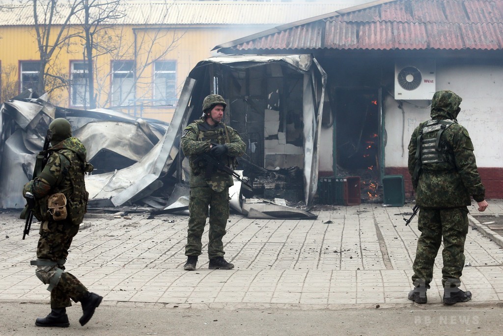 国際ニュース：AFPBB Newsウクライナ東部の要衝に親露派が攻勢、住宅地砲撃で30人死亡