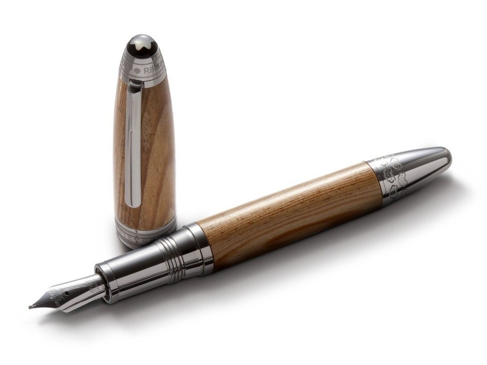 奇跡の一本松」用いた万年筆、モンブランから発売 写真2枚 国際