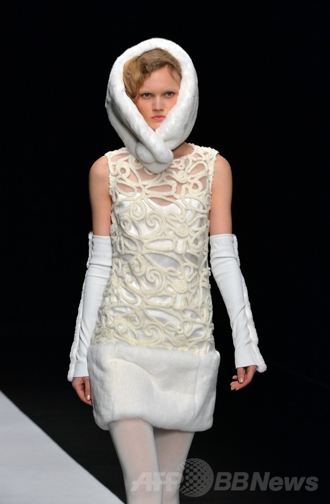 ＜14/15年秋冬東京コレクション＞タエ・アシダ