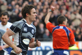 トライを奪い歓喜するスコットランドのトム・エヴァンス（%%Thom Evans%%）。（2009年2月14日撮影）(c)AFP/LIONEL BONAVENTURE