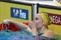 第19回世界水泳選手権、競泳女子100メートル自由形決勝。優勝を喜ぶオーストラリアのモリー・オキャラハン（2022年6月23日撮影）。(c)Attila KISBENEDEK / AFP