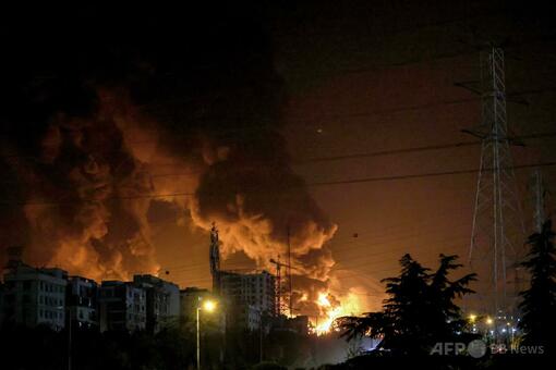 イラン、イスラエルをミサイル攻撃 テヘランでは石油施設が攻撃され