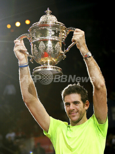 デルポトロが地元のフェデラー破り優勝、スイス・インドア 写真7枚