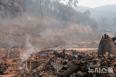 韓国・慶尚北道山火事…千年古刹・孤雲寺、残ったのはがれきだけ