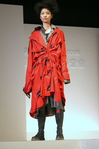 ＜第83回装苑賞＞佳作1位とイトキン賞ダブル受賞は枡田邦裕