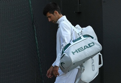 ジョコビッチが肘の故障で途中棄権 手術、長期休養の可能性示唆