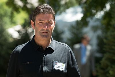 マクドナルドCEOを解任、従業員と「合意に基づく関係」