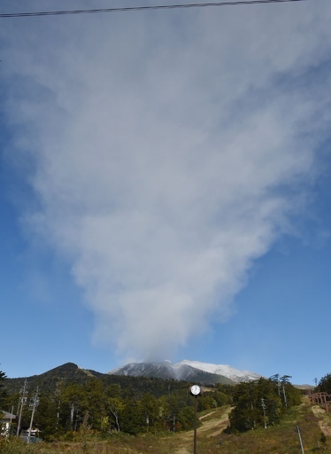 御嶽山噴火、依然16人不明 長野県