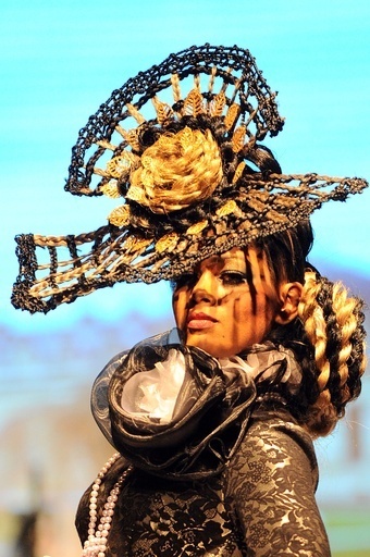 スリランカ人デザイナー、ヨハン・ペイリスが新作発表