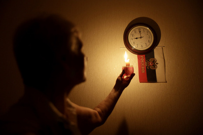 クリミアで送電ケーブル爆破、大規模停電で非常事態宣言