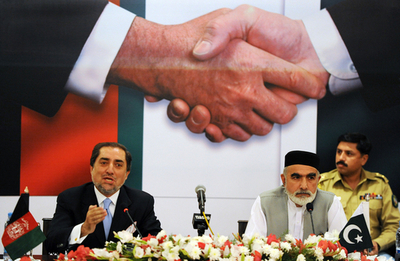 パキスタンとアフガニスタン部族指導者ら、タリバンに対話呼びかけ