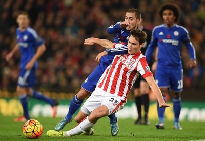 チェルシーがストークに敗戦、モウリーニョ監督はより苦しい立場に