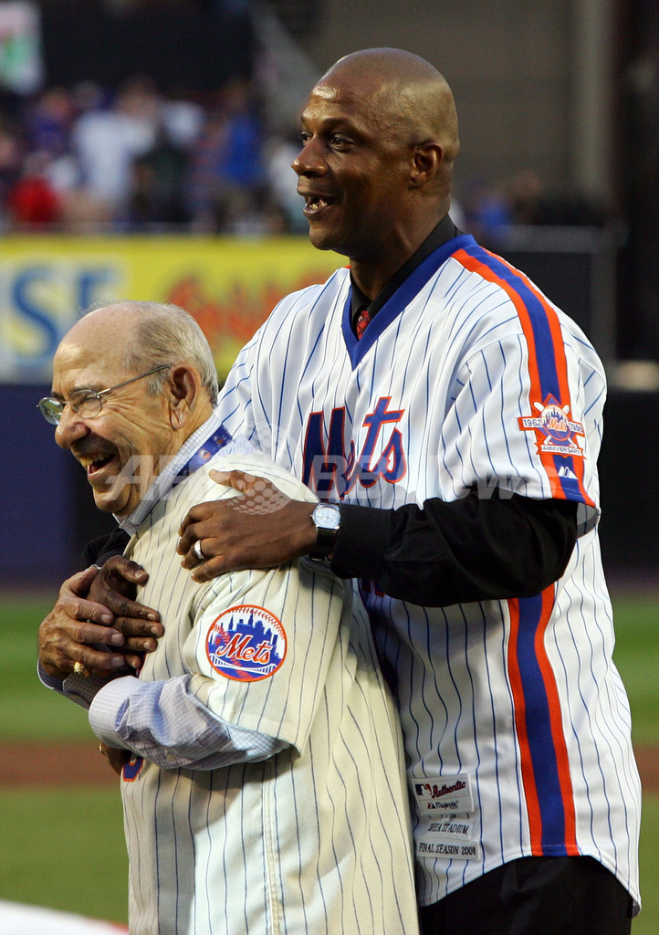 メッツ シェイスタジアムの最終戦でマーリンズに敗れる