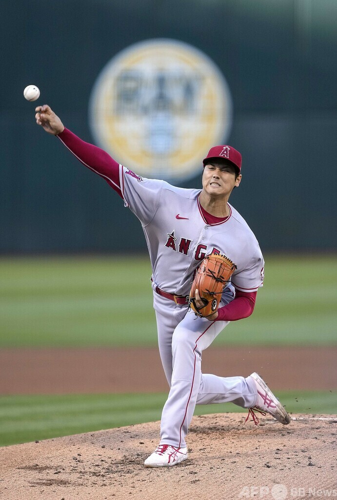 大谷が「2桁勝利と2桁本塁打」 104年ぶりの偉業達成