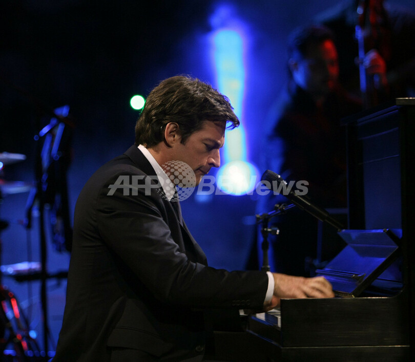 第57回・NBA・オールスター・ゲーム2008 ハーフタイムショーにハリー・コニック・ジュニア登場