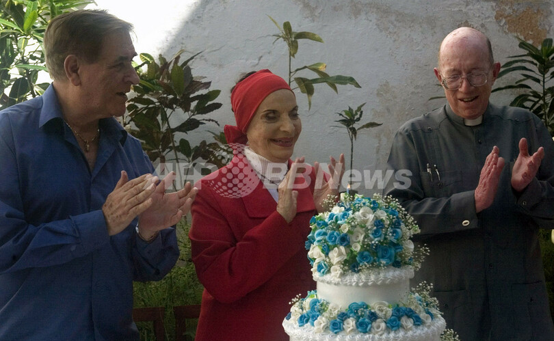 初のキューバ人バレリーナ、アリシア・アロンソさん 87回目の誕生日を迎える